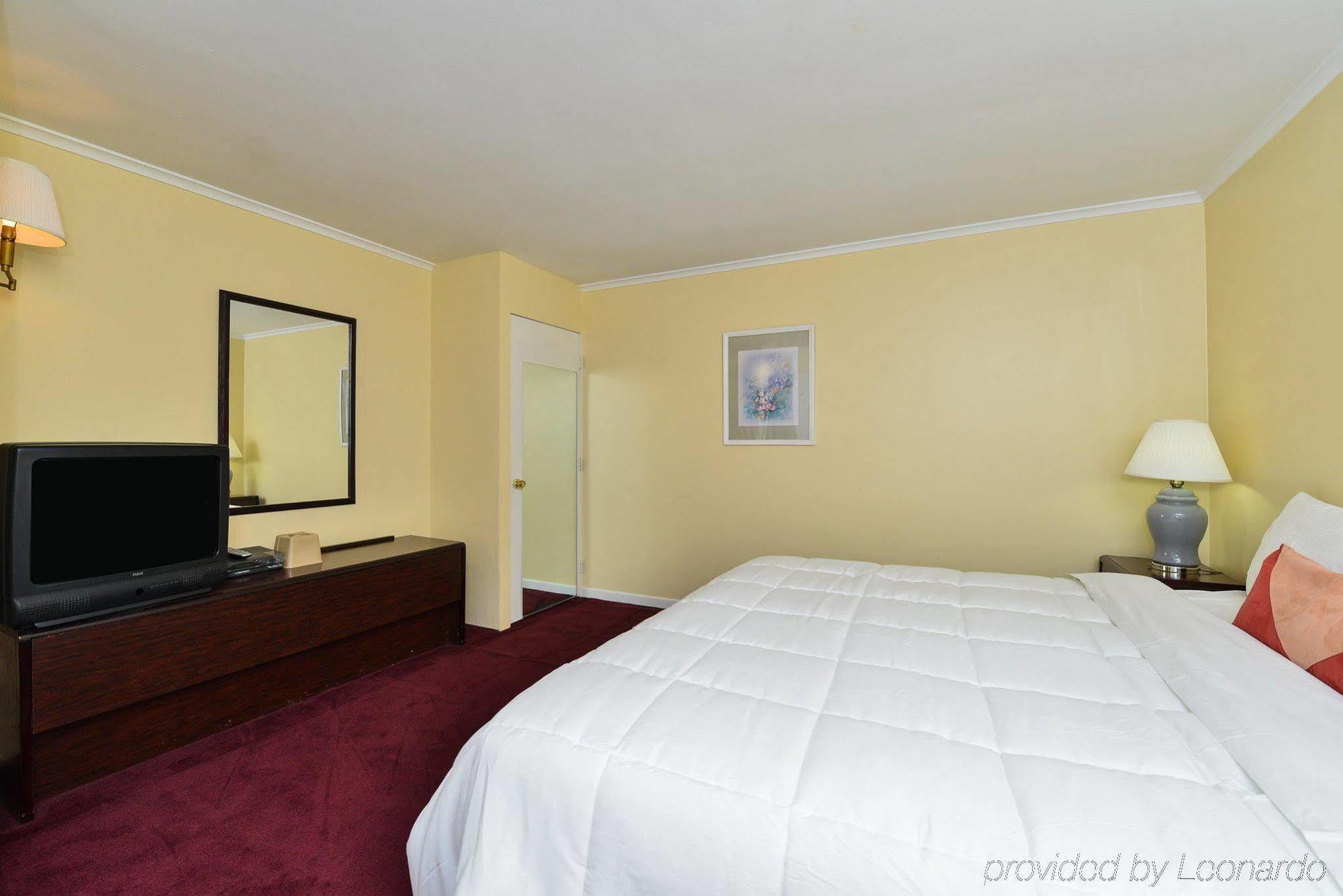 Americas Best Value Inn Бриджуотер Экстерьер фото