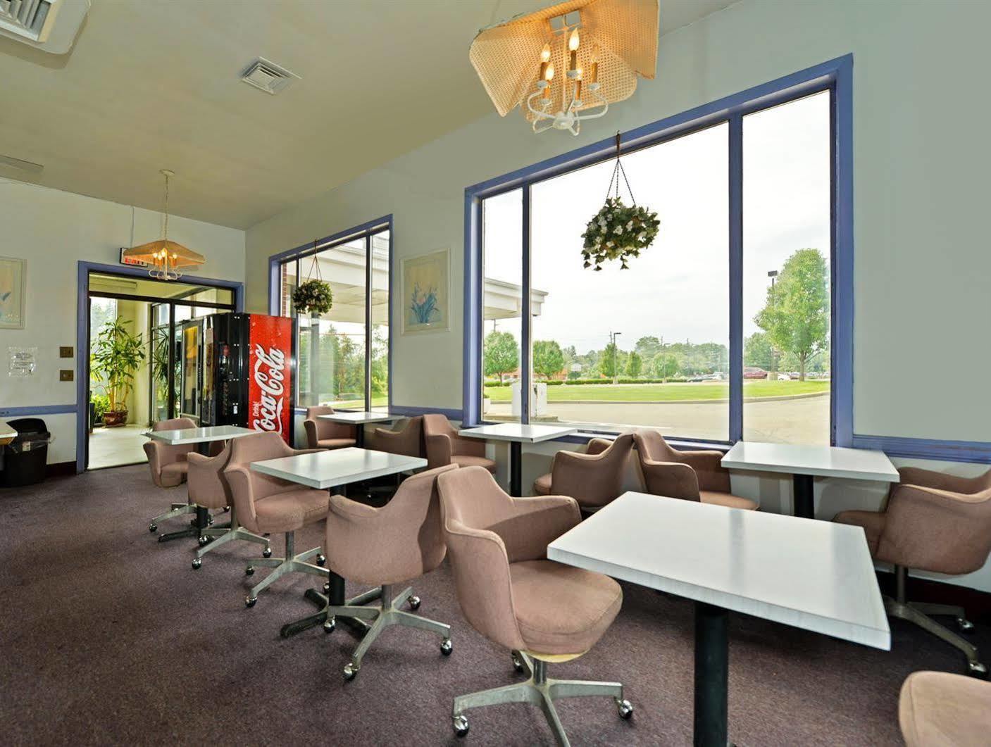 Americas Best Value Inn Бриджуотер Экстерьер фото